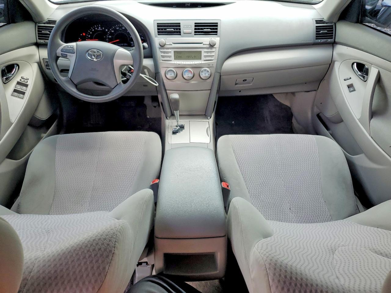 2011 TOYOTA CAMRY