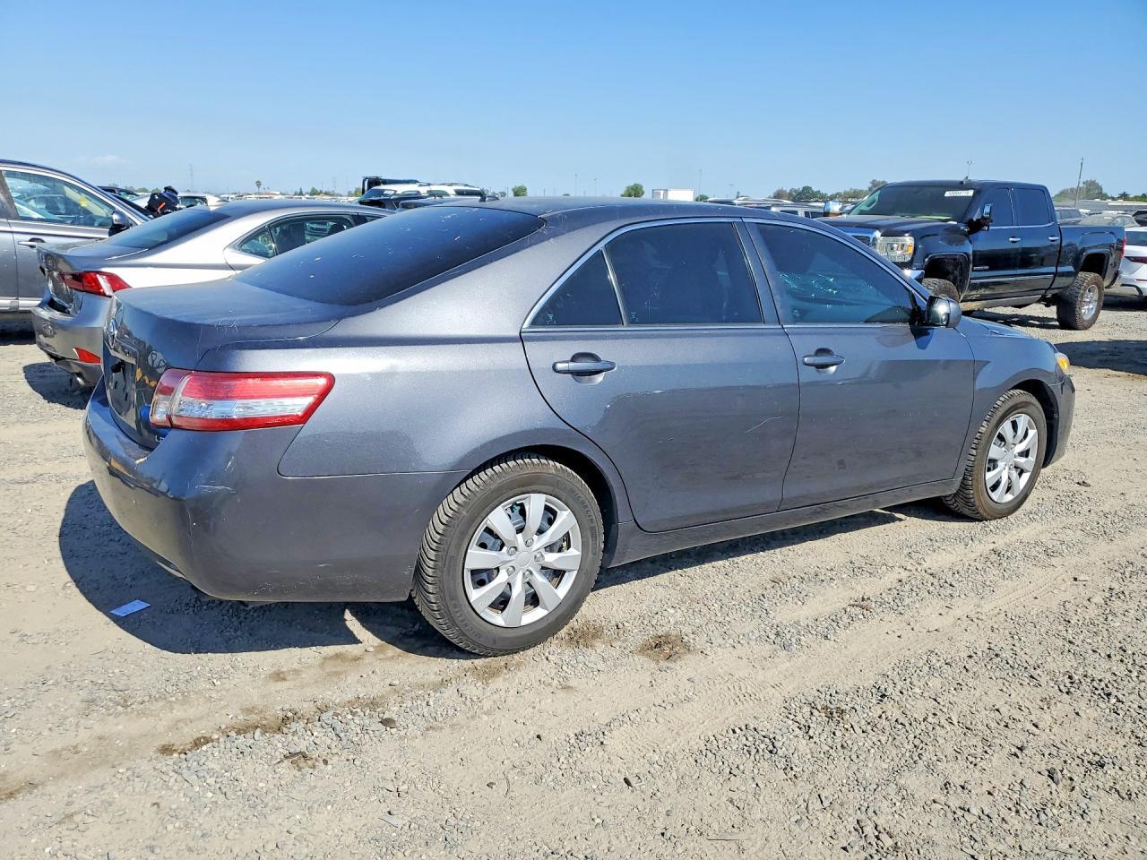 2011 TOYOTA CAMRY