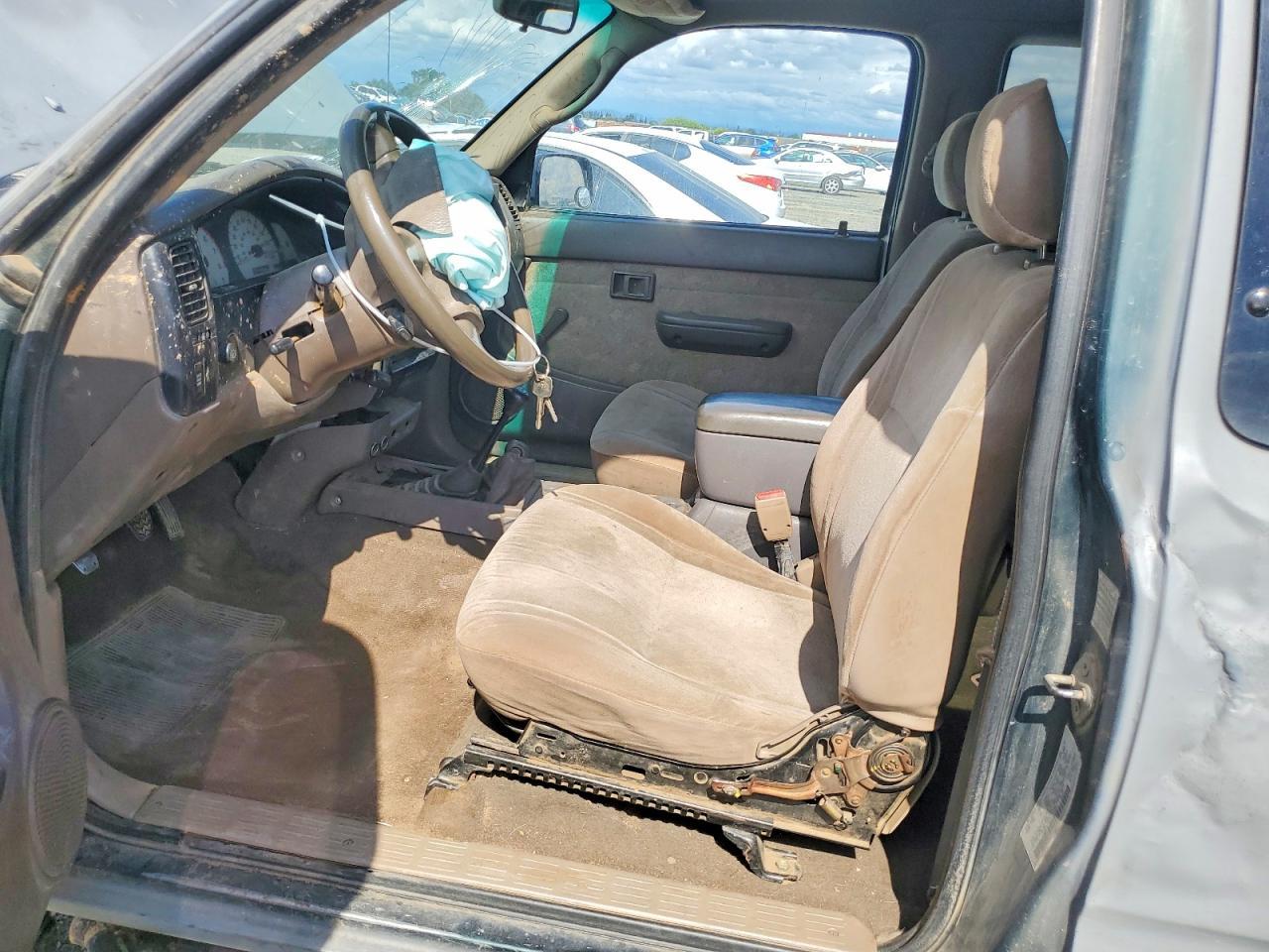 2001 TOYOTA TACOMA