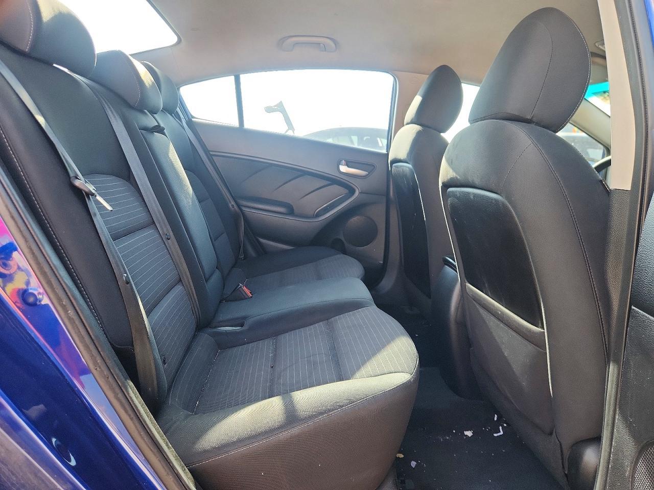 2017 KIA FORTE
