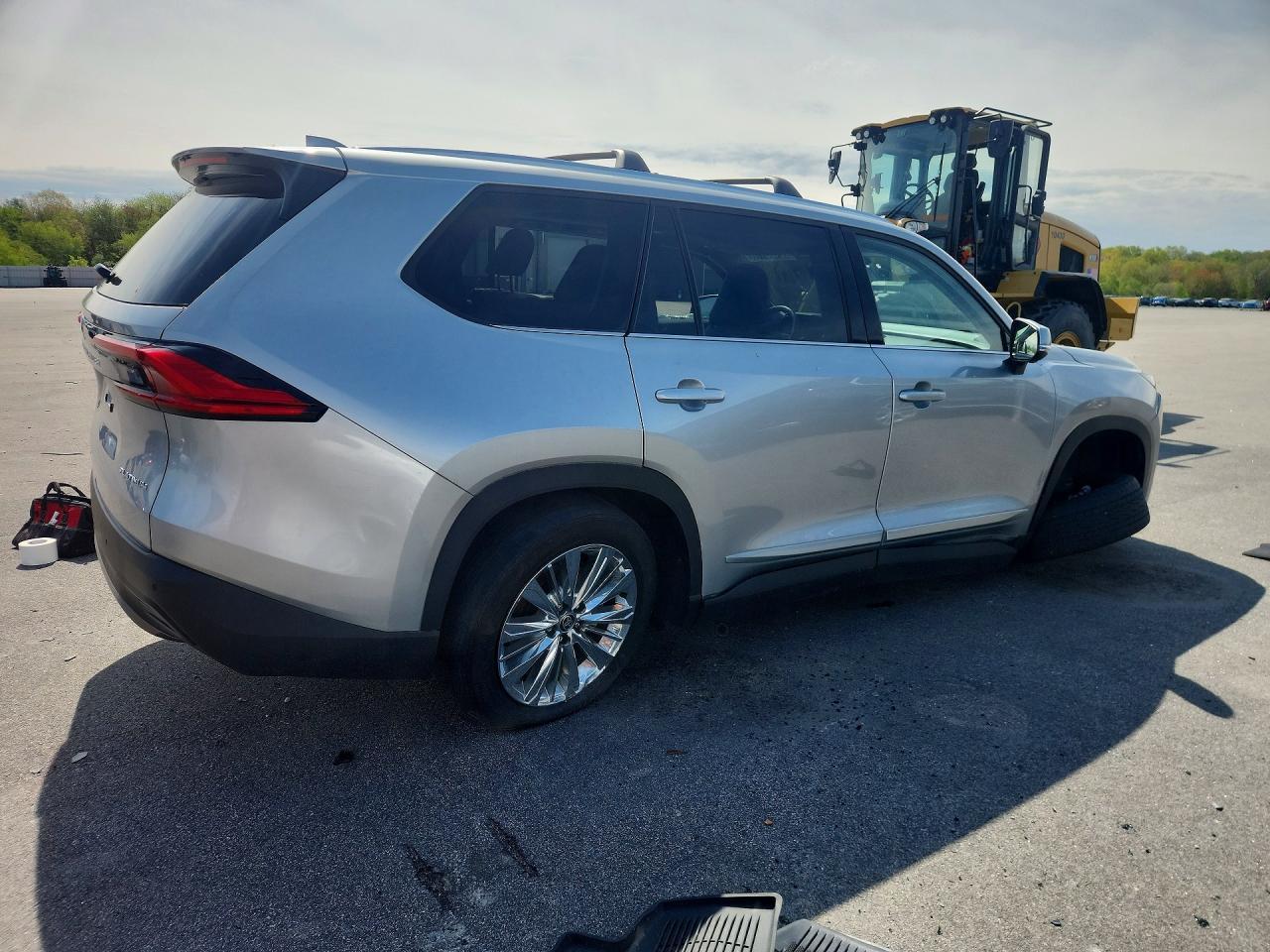 2024 TOYOTA HIGHLANDER