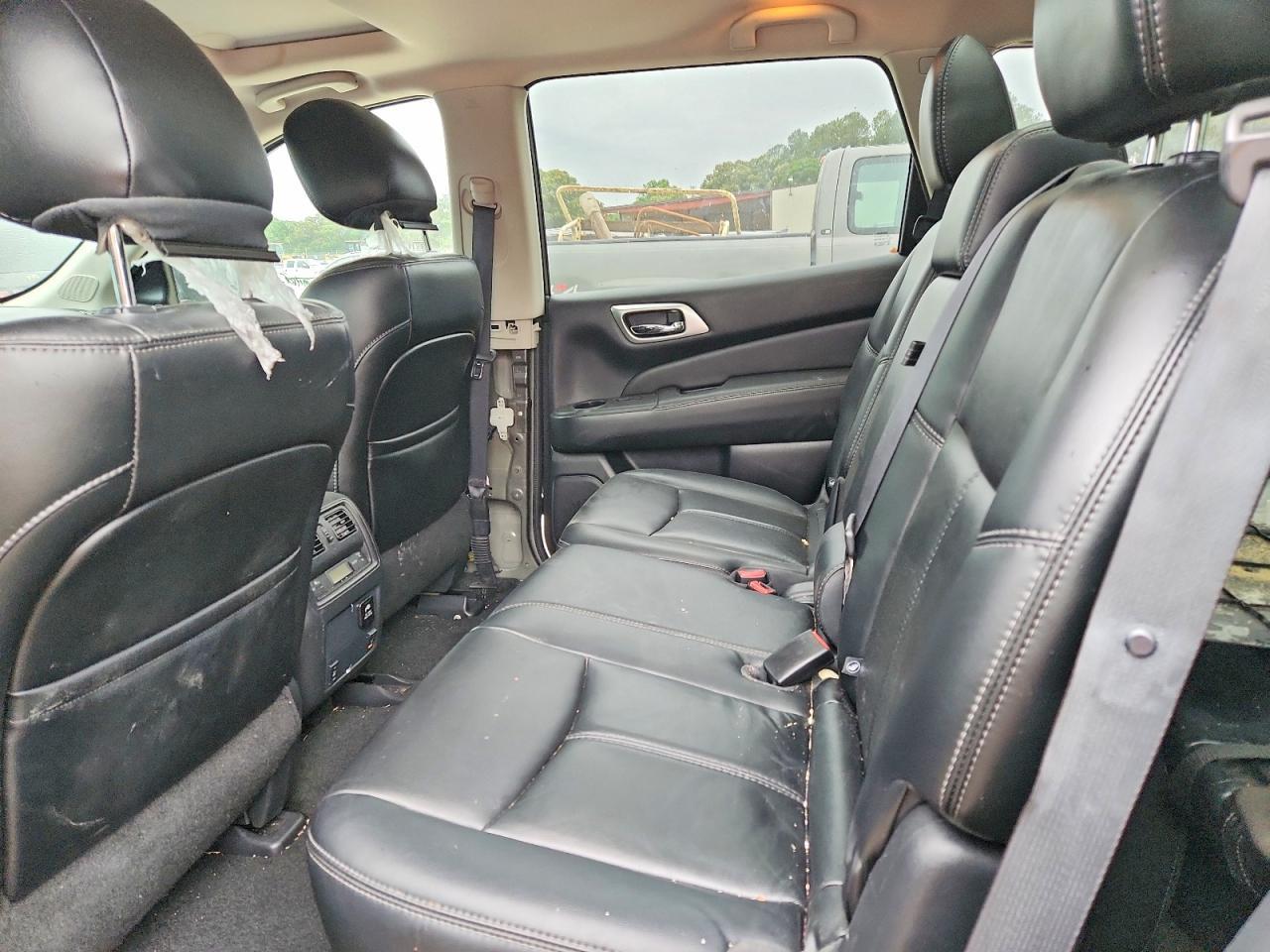 2015 NISSAN PATHFINDER