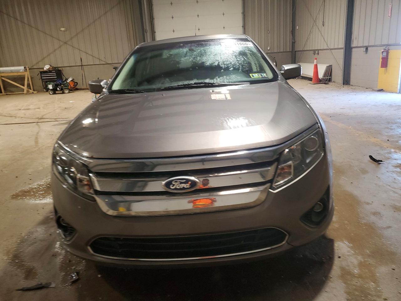 2011 FORD FUSION