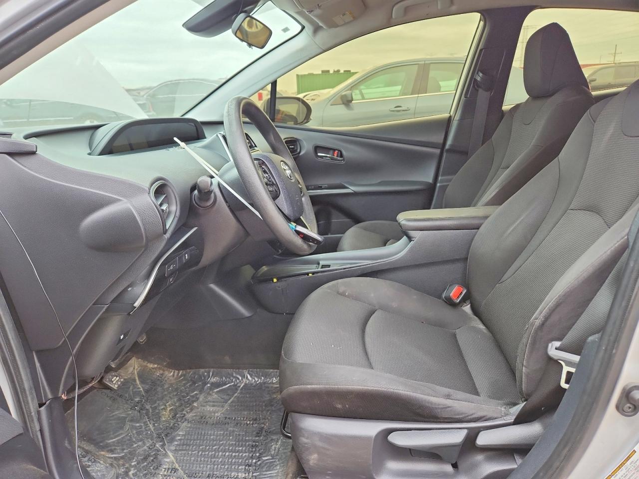 2022 TOYOTA PRIUS