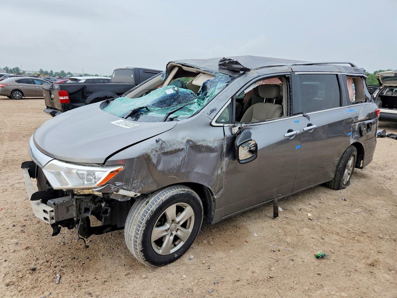 2017 NISSAN Quest