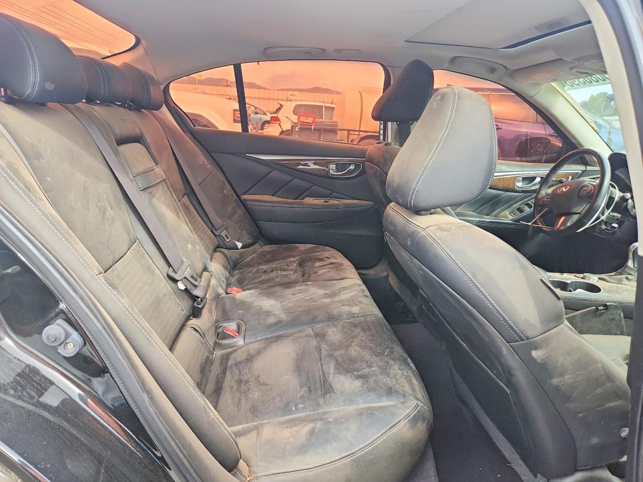 2014 INFINITI Q50