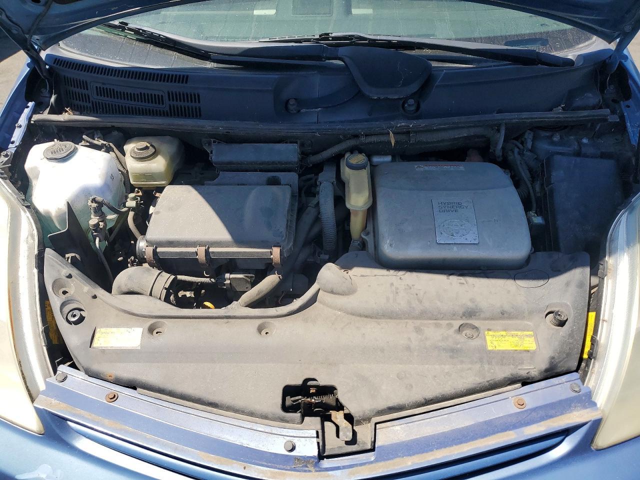 2004 TOYOTA PRIUS