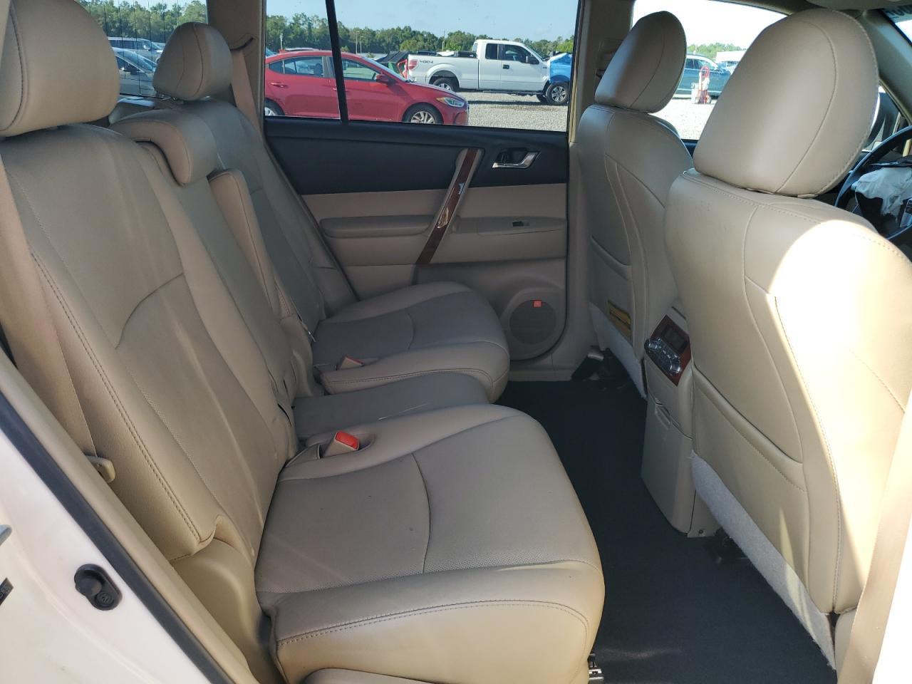 2012 TOYOTA HIGHLANDER
