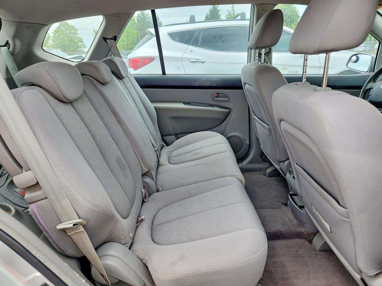 2007 KIA RONDO