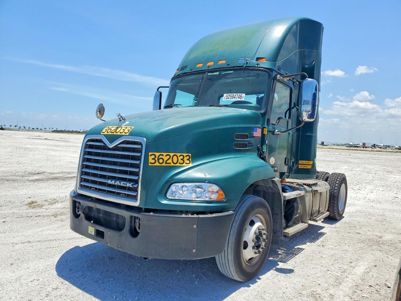 2017 MACK 600 Rd600