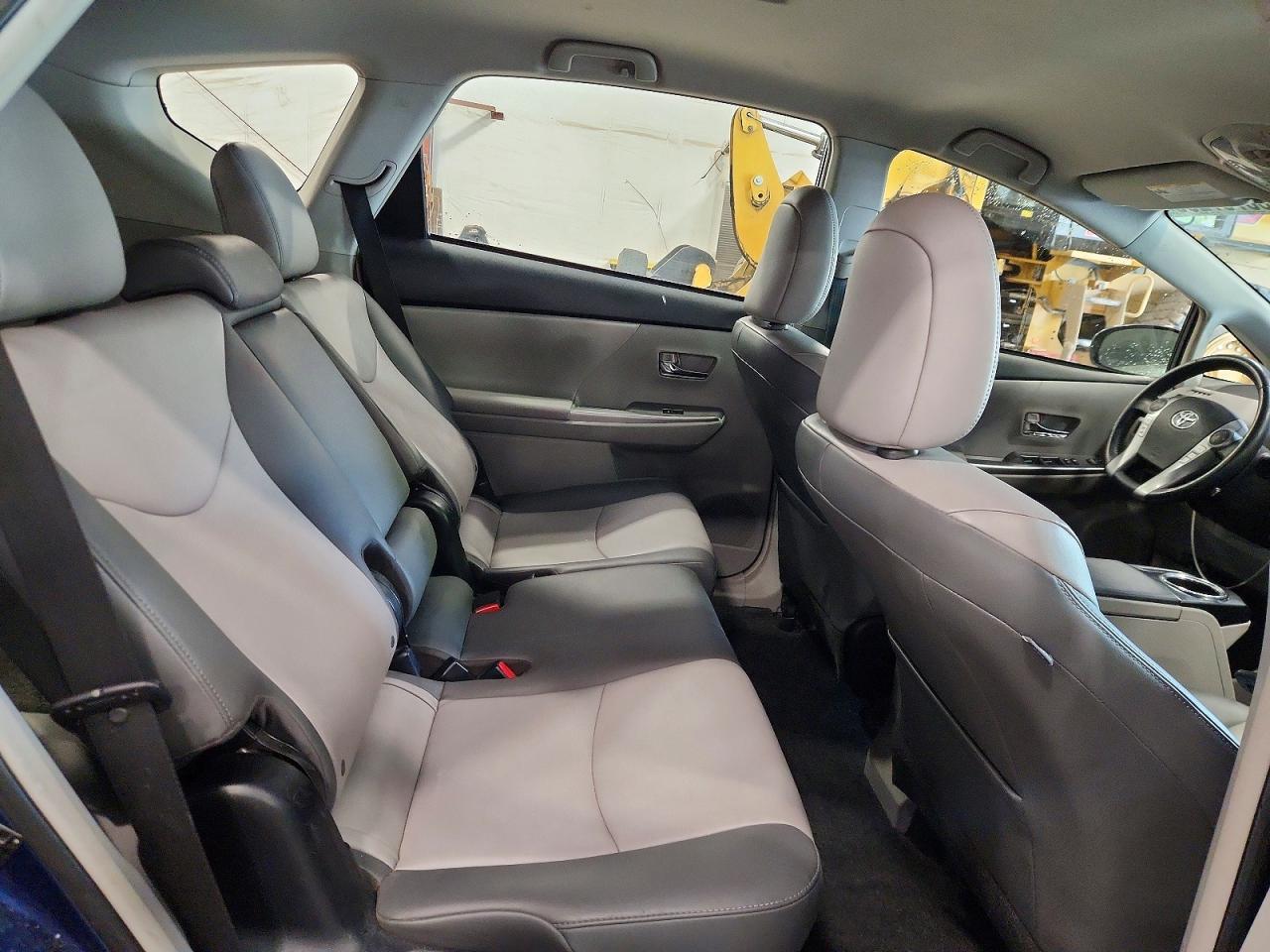 2017 TOYOTA PRIUS V
