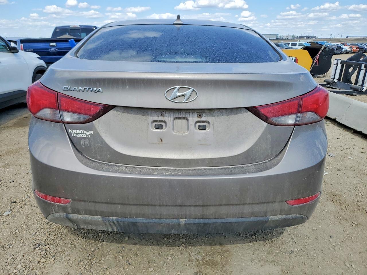 2016 HYUNDAI ELANTRA