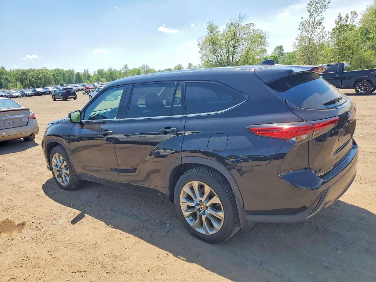 2021 TOYOTA HIGHLANDER