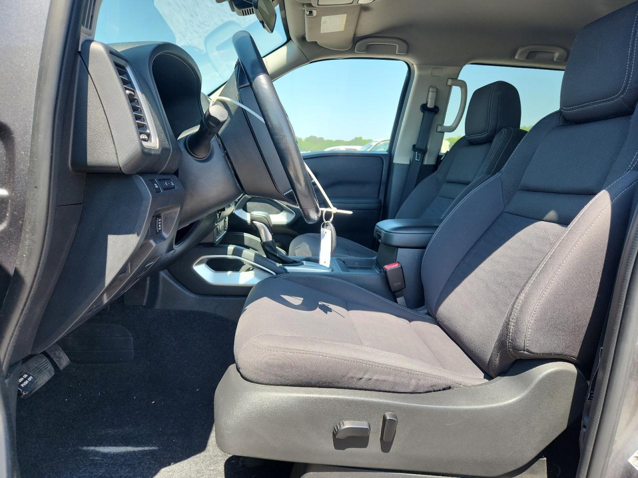 2022 NISSAN Frontier