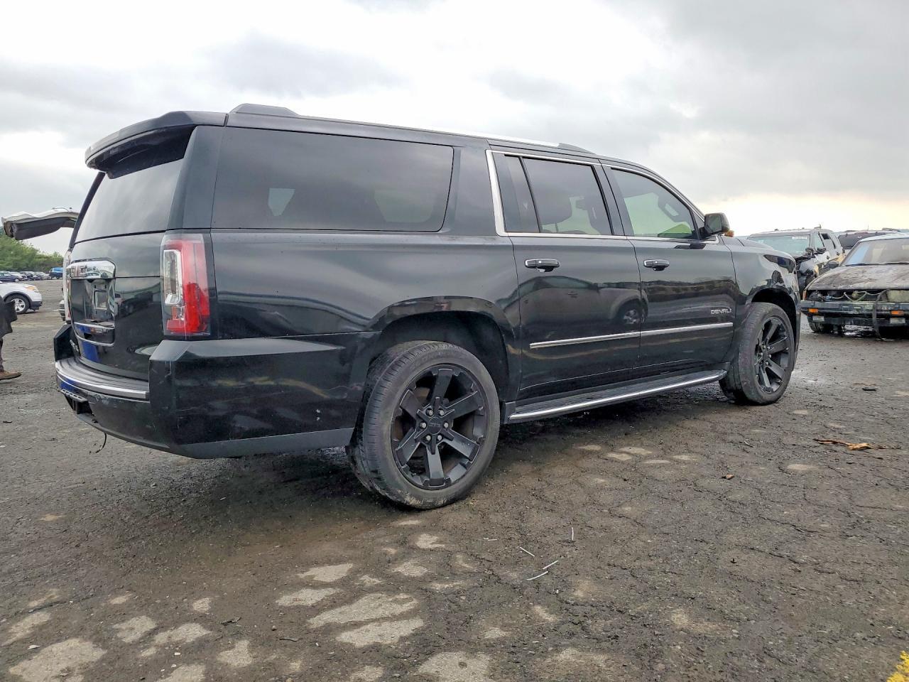 2016 GMC Yukon XL