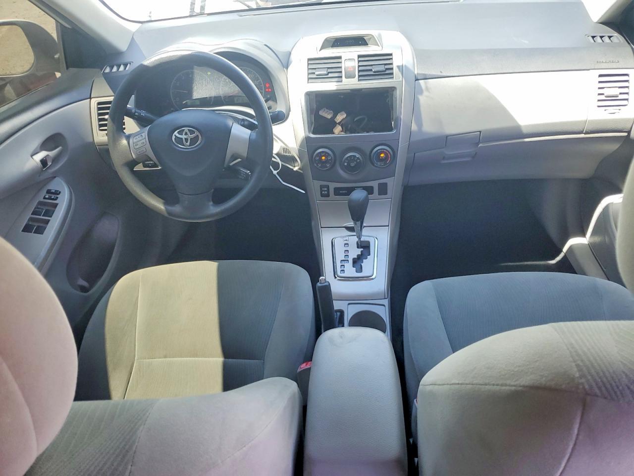 2013 TOYOTA COROLLA