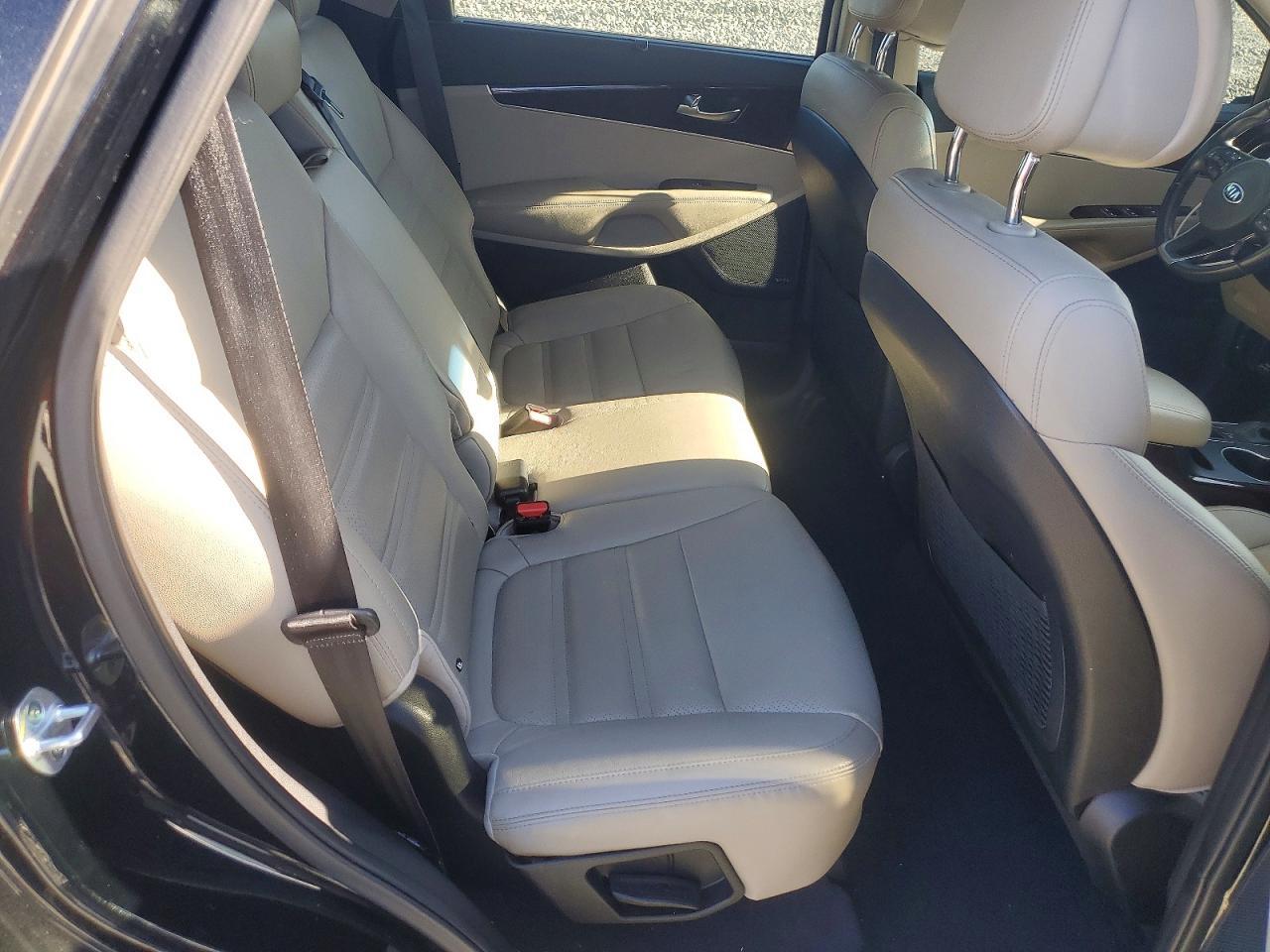 2016 KIA SORENTO