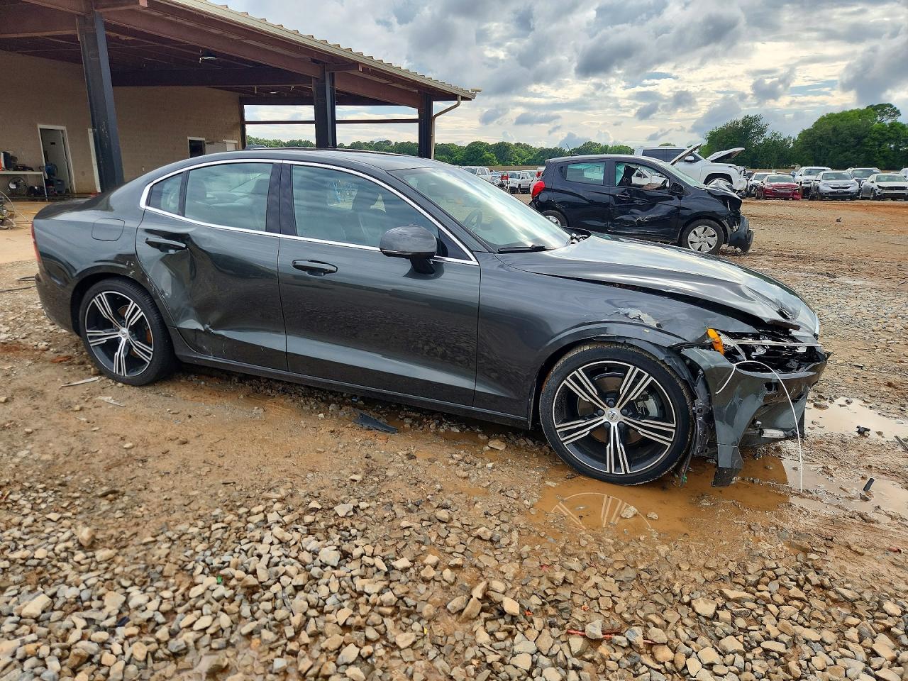 2022 VOLVO S60