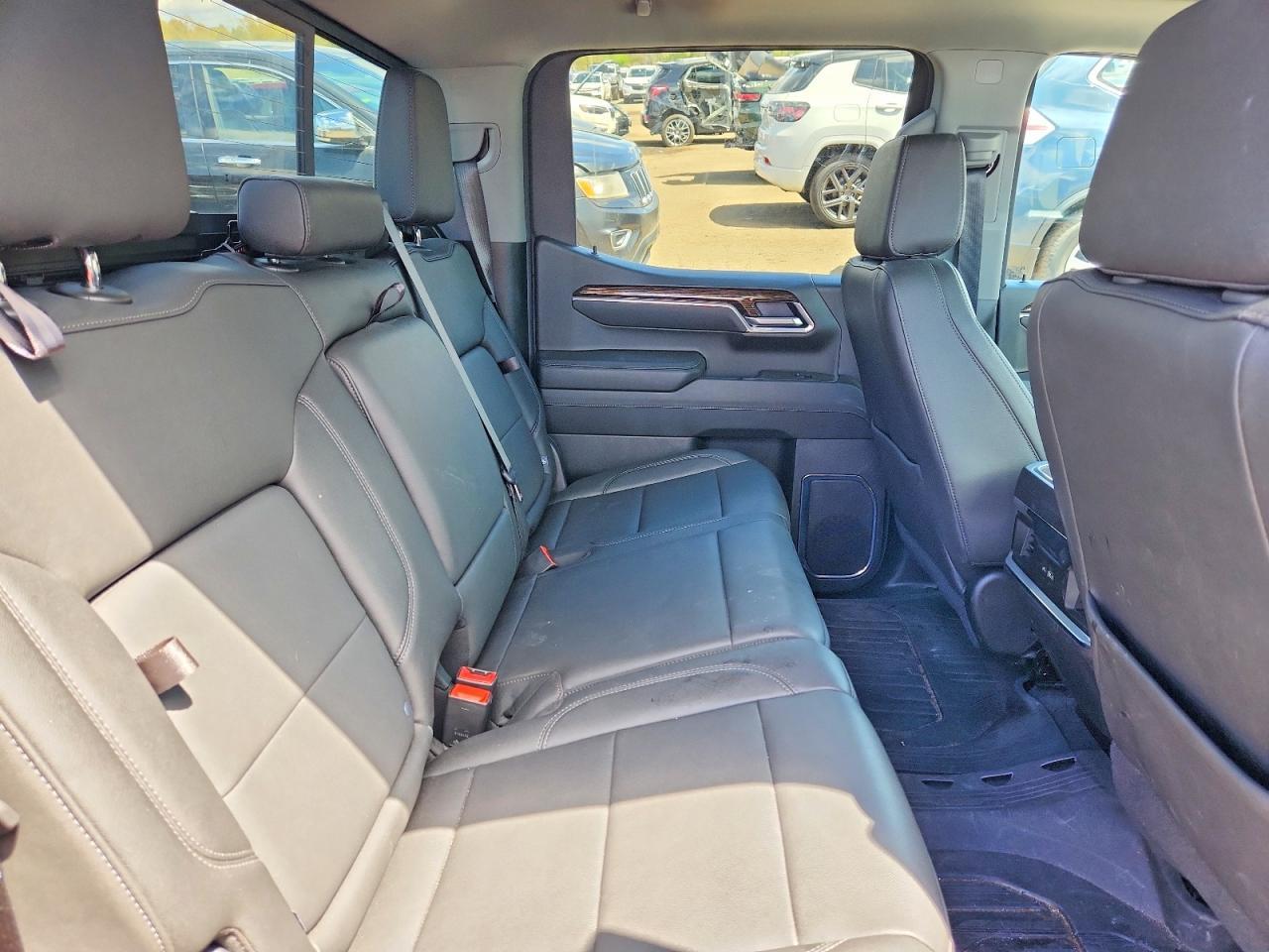 2025 GMC Sierra