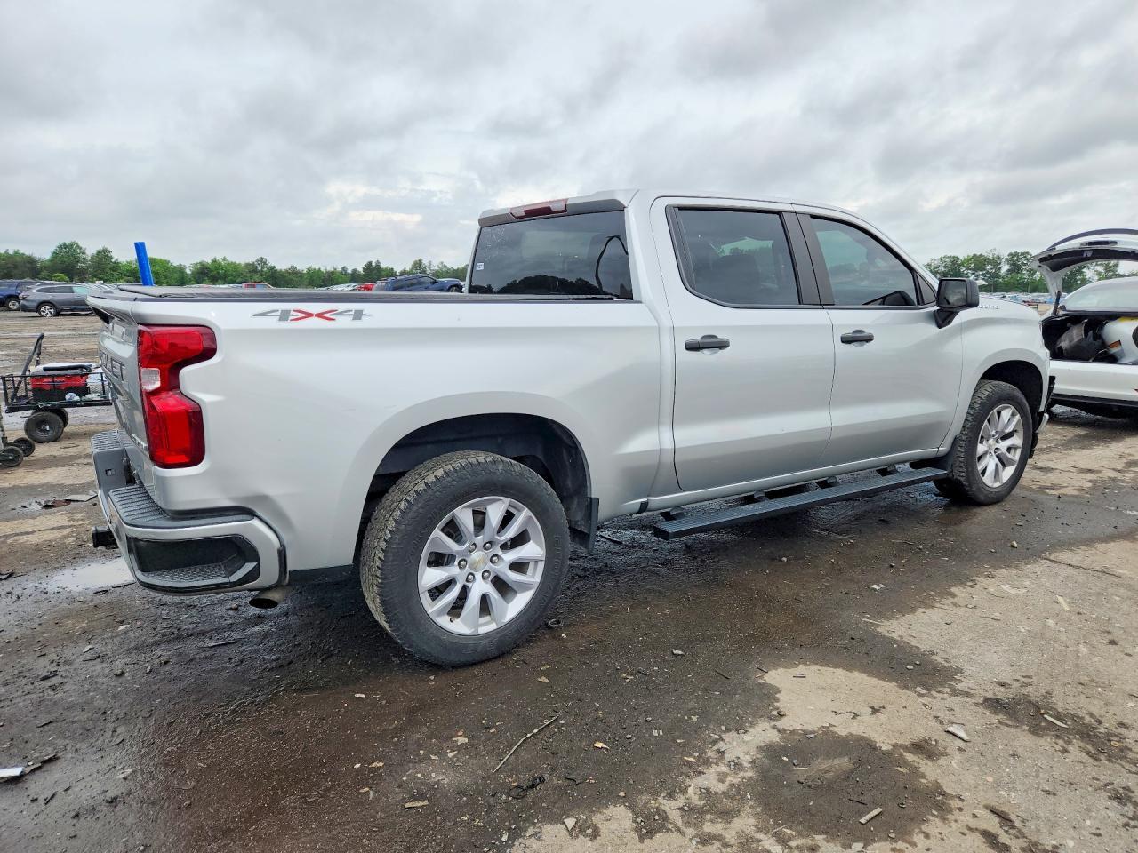 2021 CHEVROLET Silverado