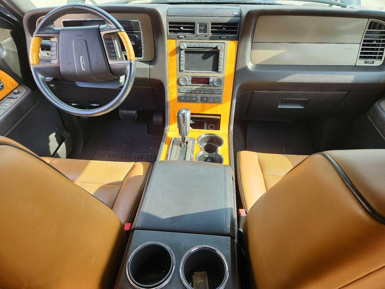 2014 LINCOLN Navigator