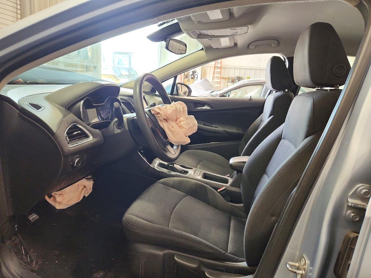 2017 CHEVROLET CRUZE