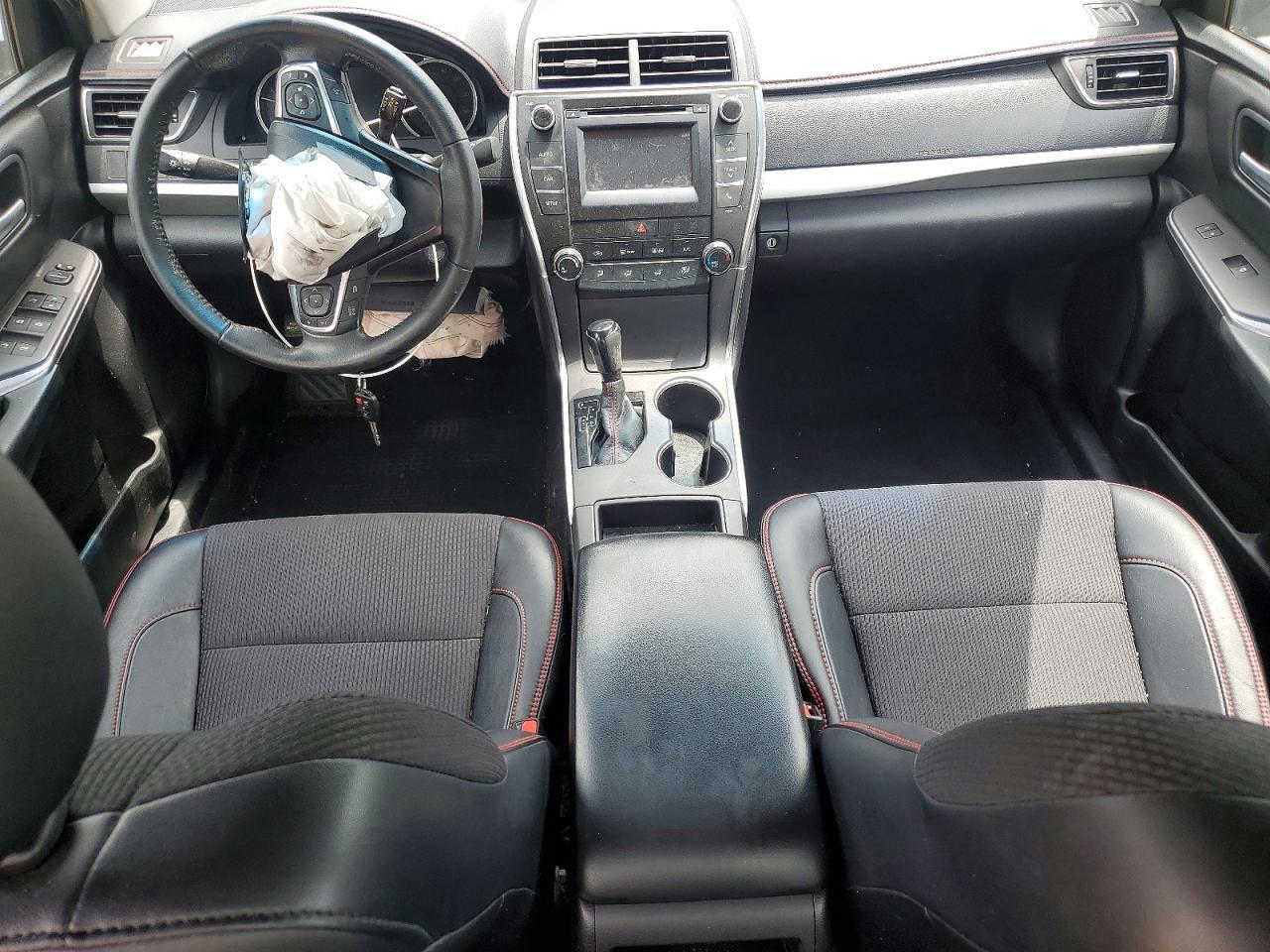 2016 TOYOTA CAMRY