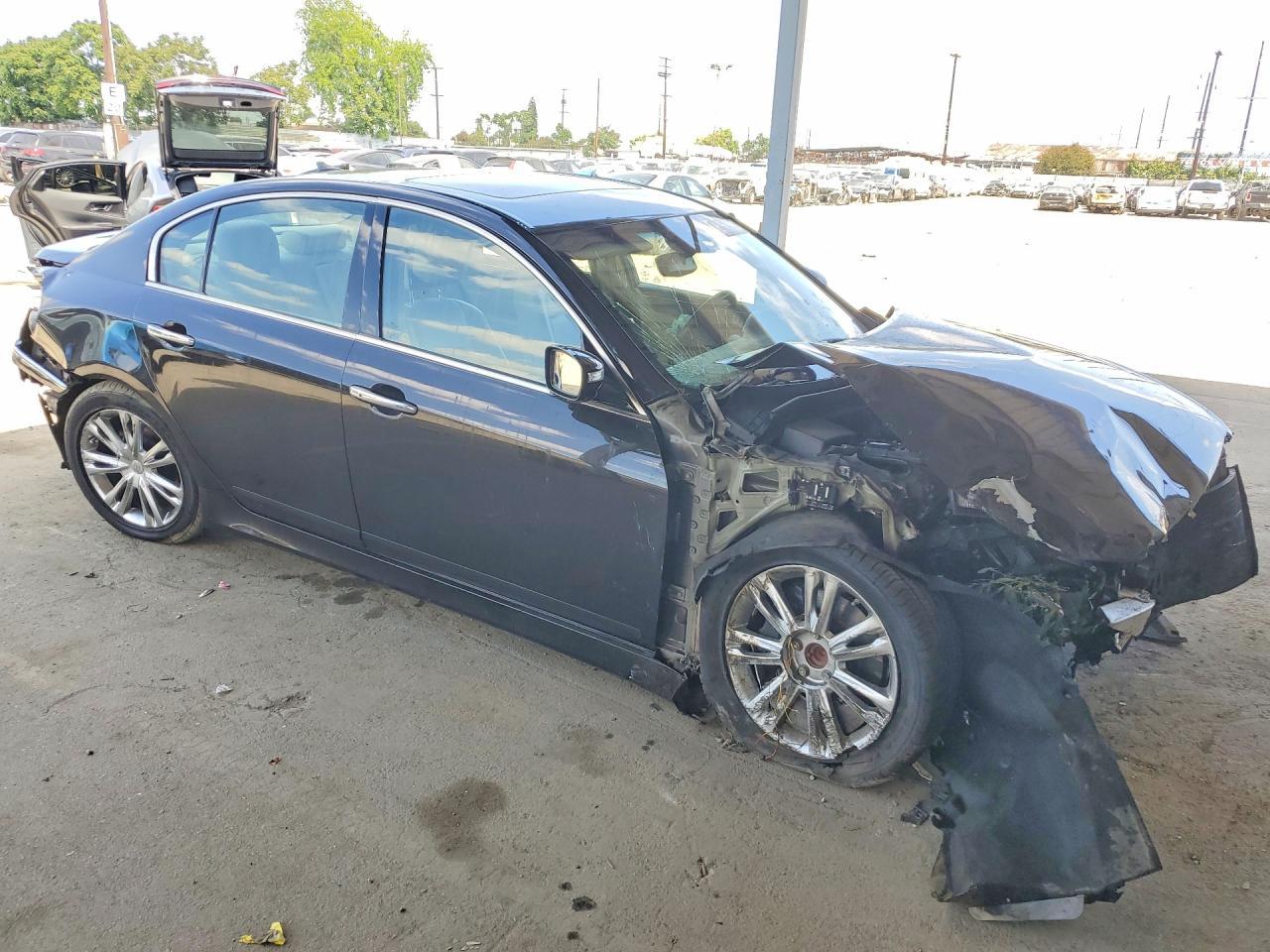 2014 HYUNDAI GENESIS