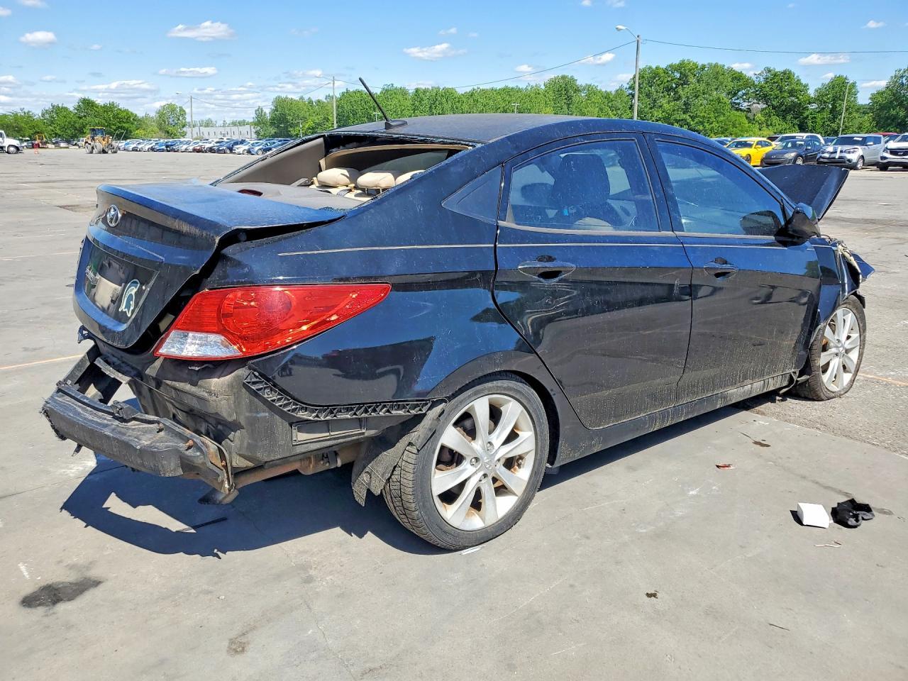 2013 HYUNDAI ACCENT
