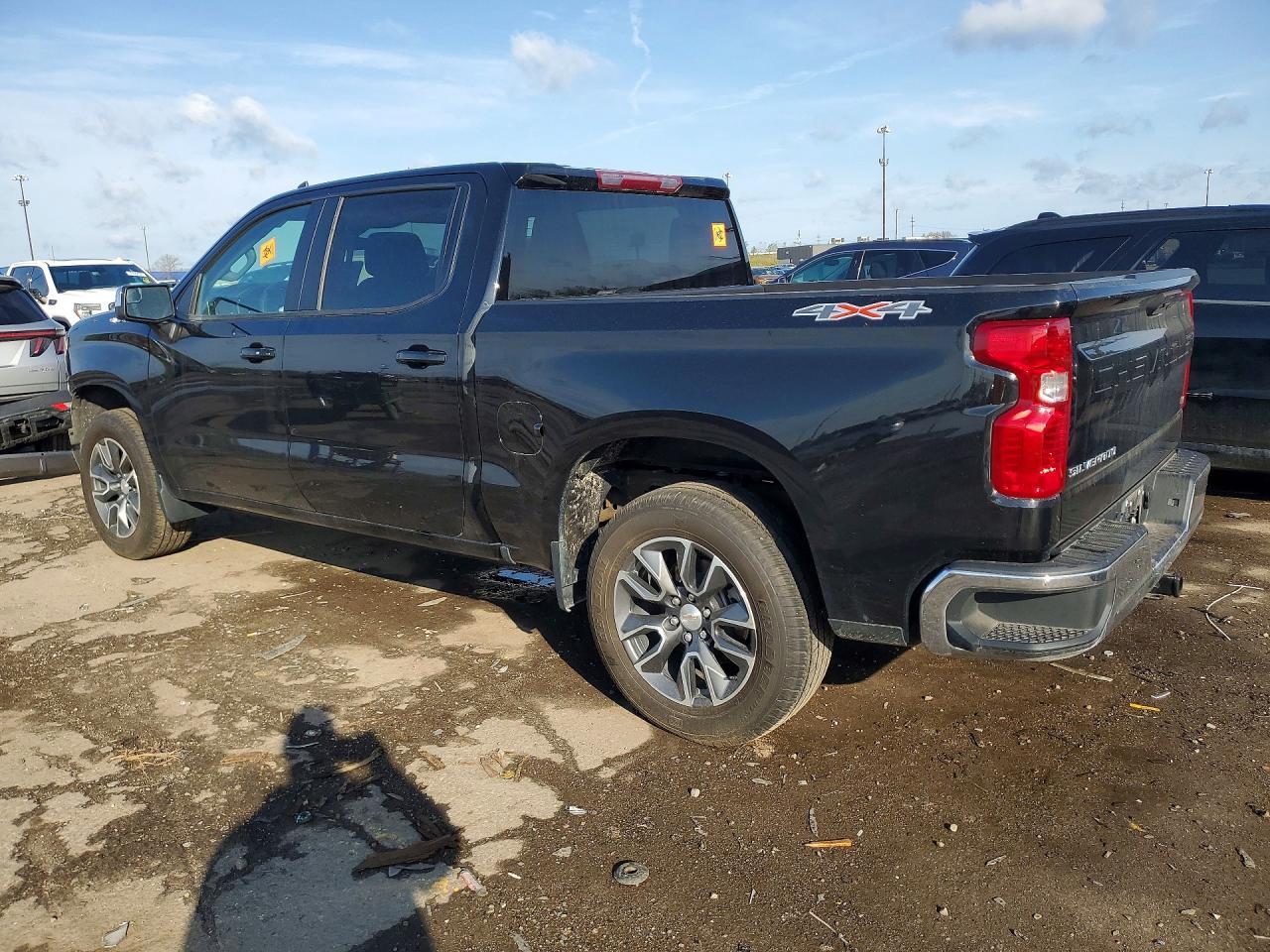 2024 CHEVROLET Silverado