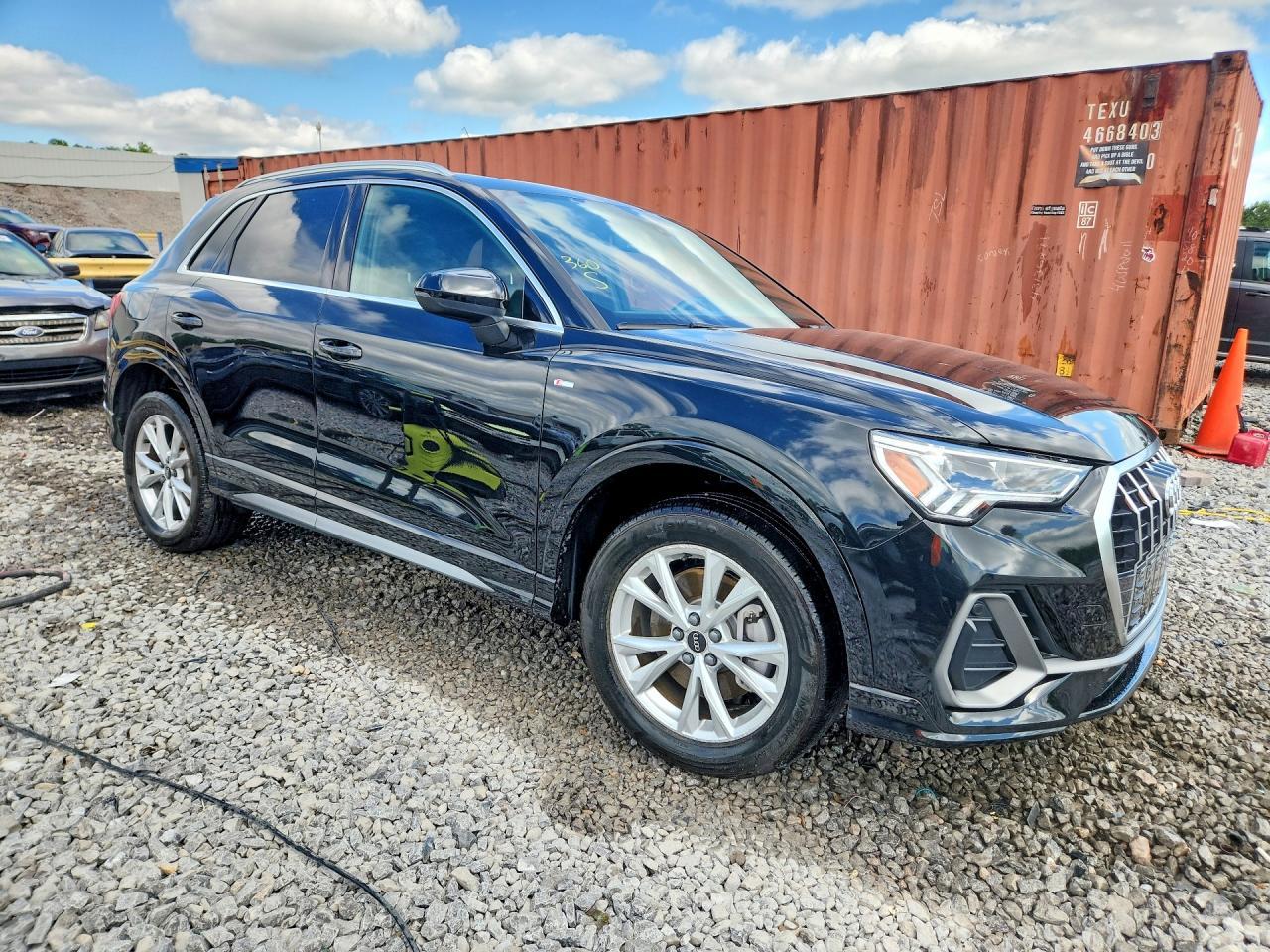 2024 AUDI Q3