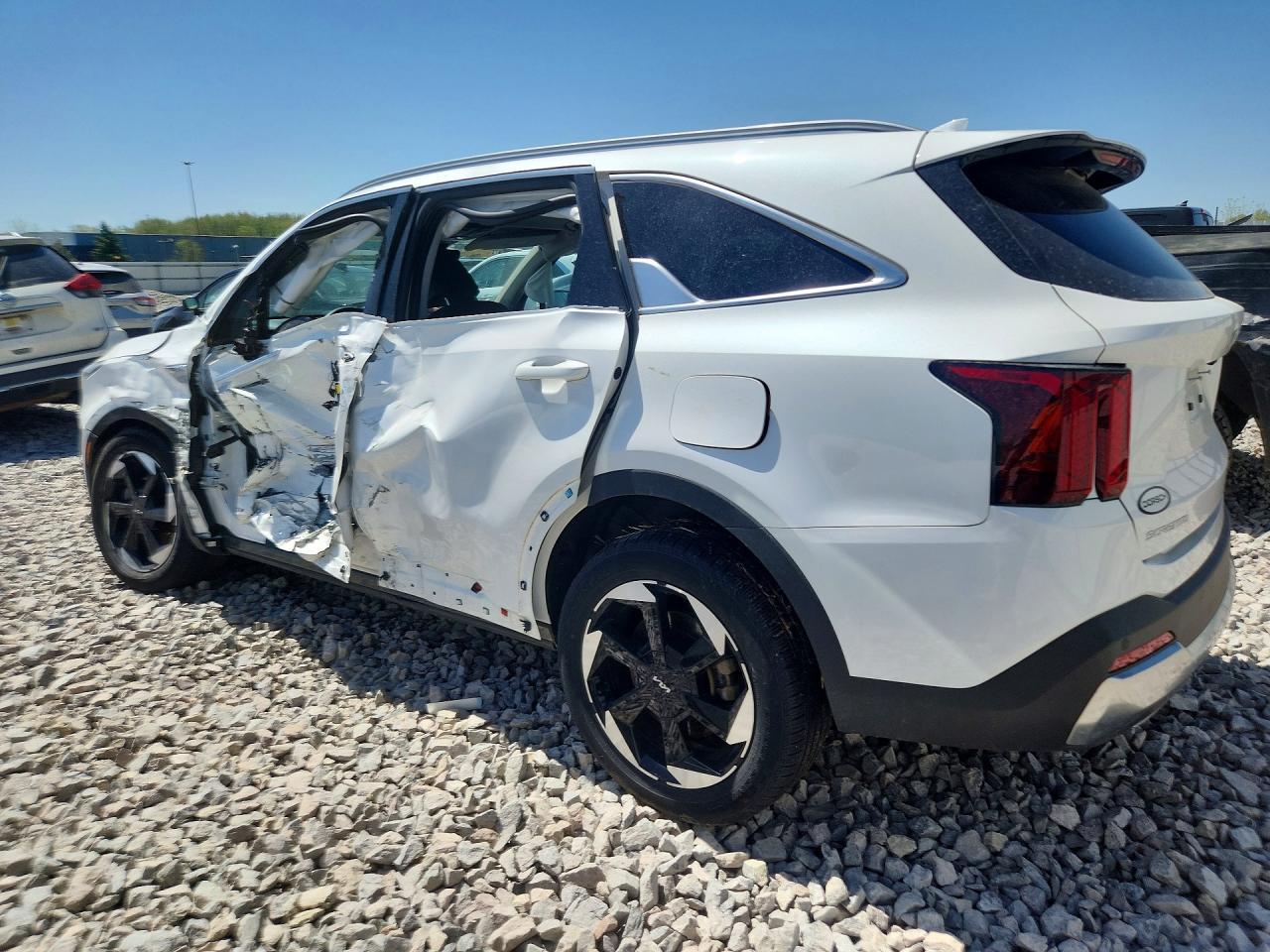 2025 KIA SORENTO