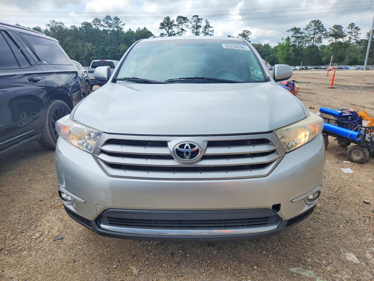 2013 TOYOTA HIGHLANDER