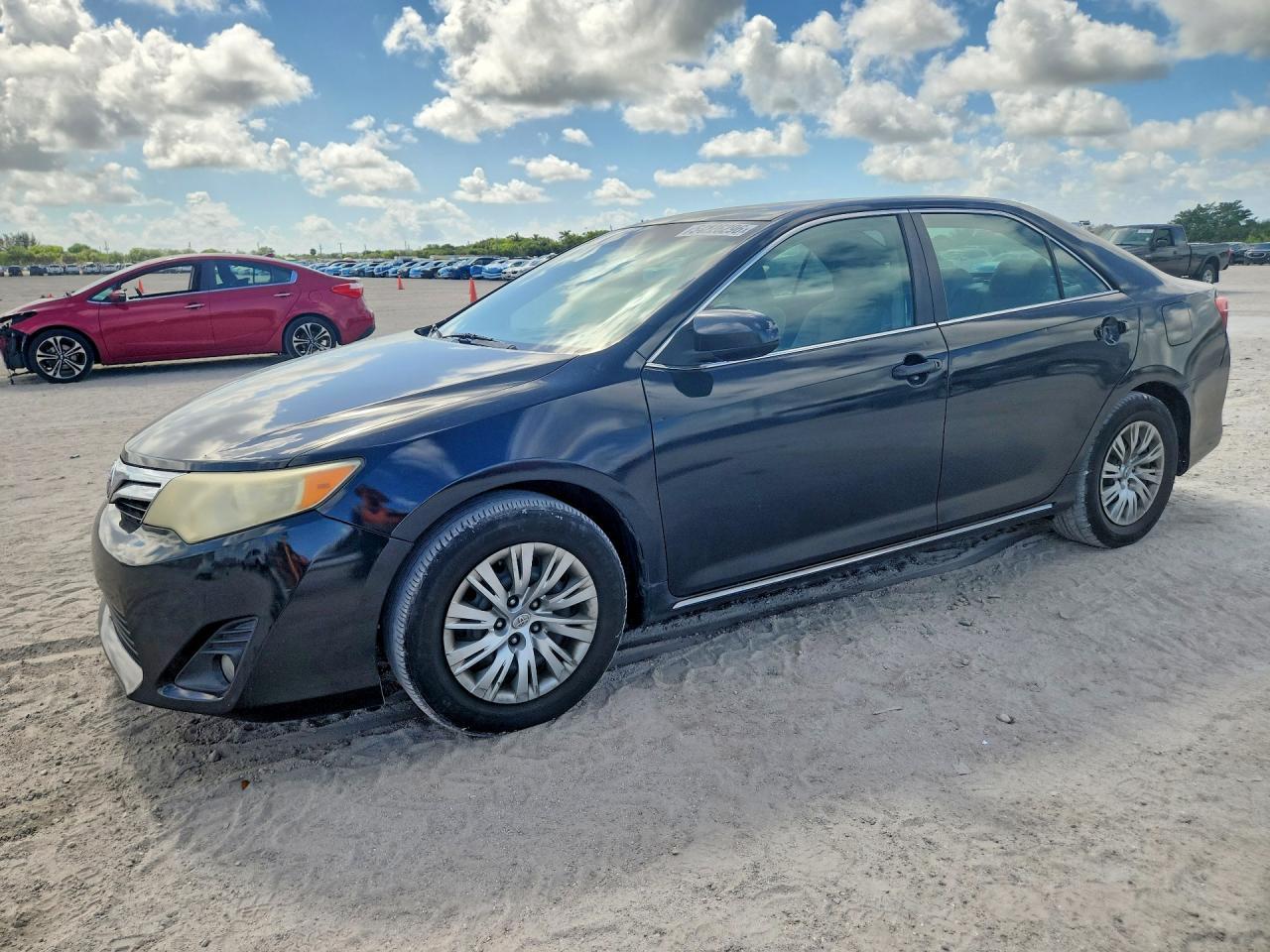 2013 TOYOTA CAMRY