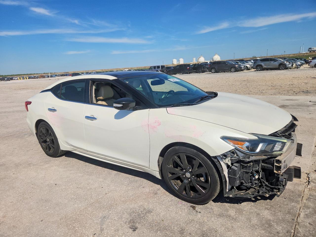 2016 NISSAN Maxima