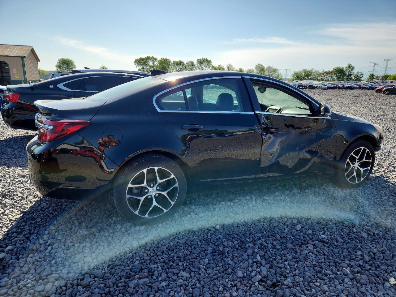 2017 BUICK Regal