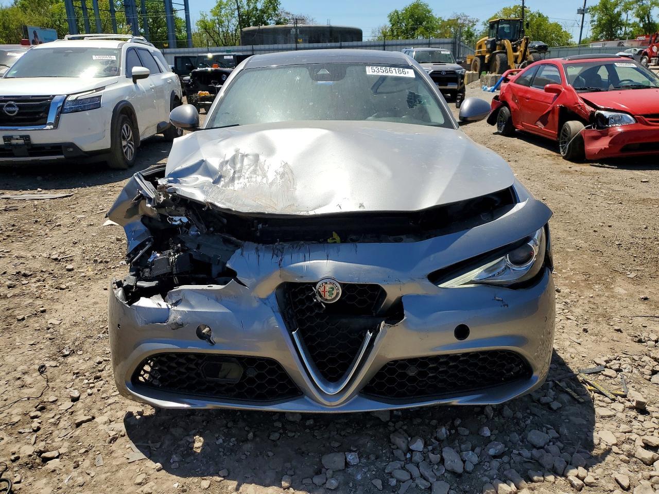2017 ALFA ROMEO Giulia