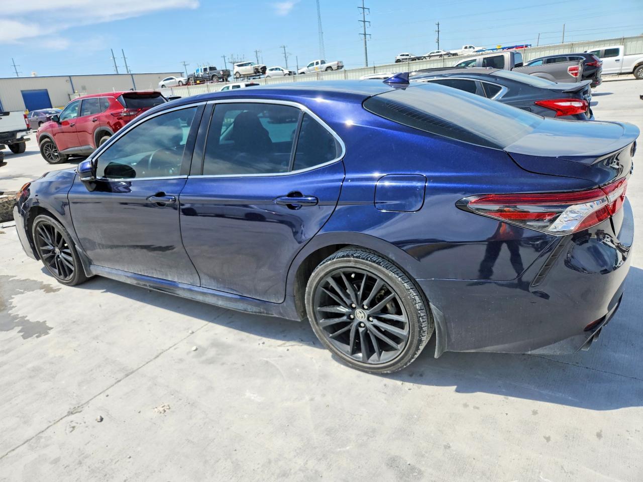 2022 TOYOTA CAMRY