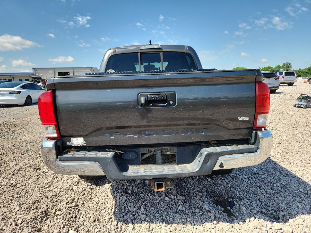 2016 TOYOTA TACOMA