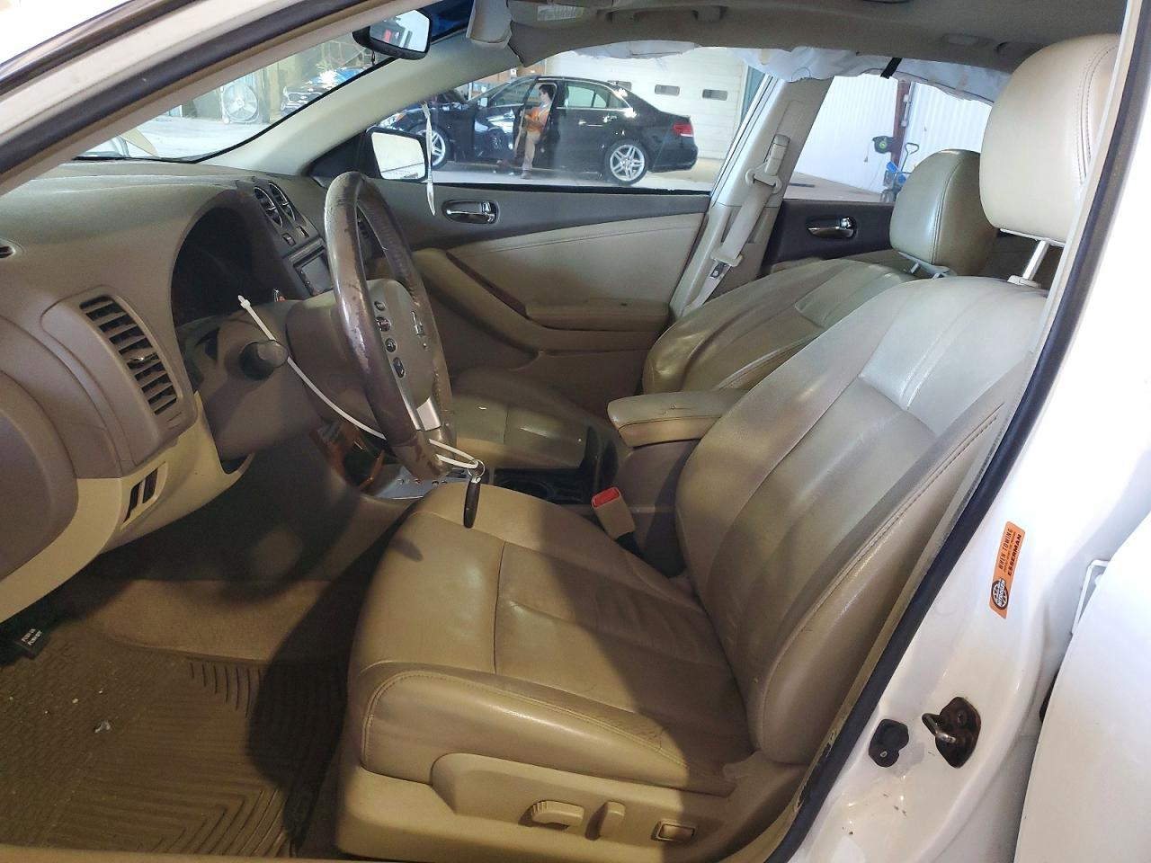 2009 NISSAN ALTIMA