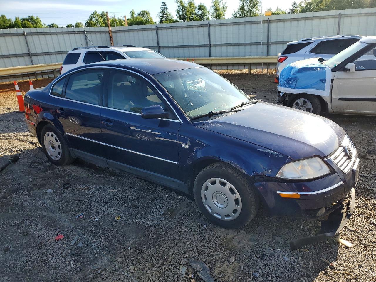2002 VOLKSWAGEN Passat
