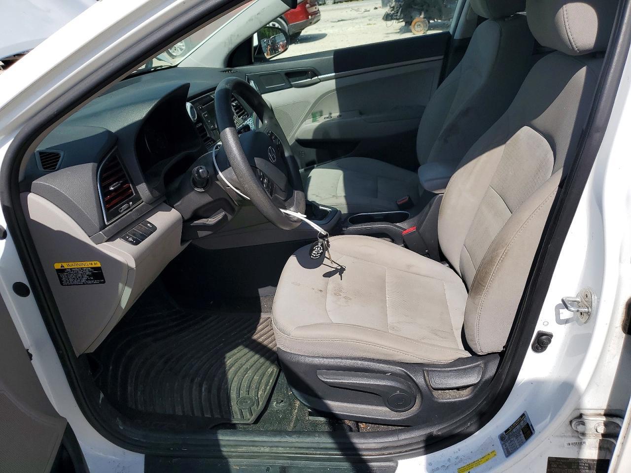 2017 HYUNDAI ELANTRA