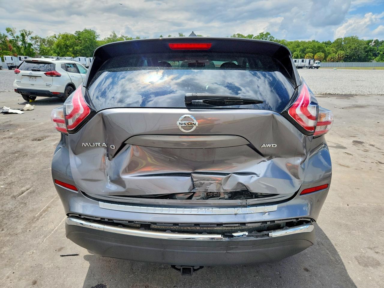 2015 NISSAN MURANO