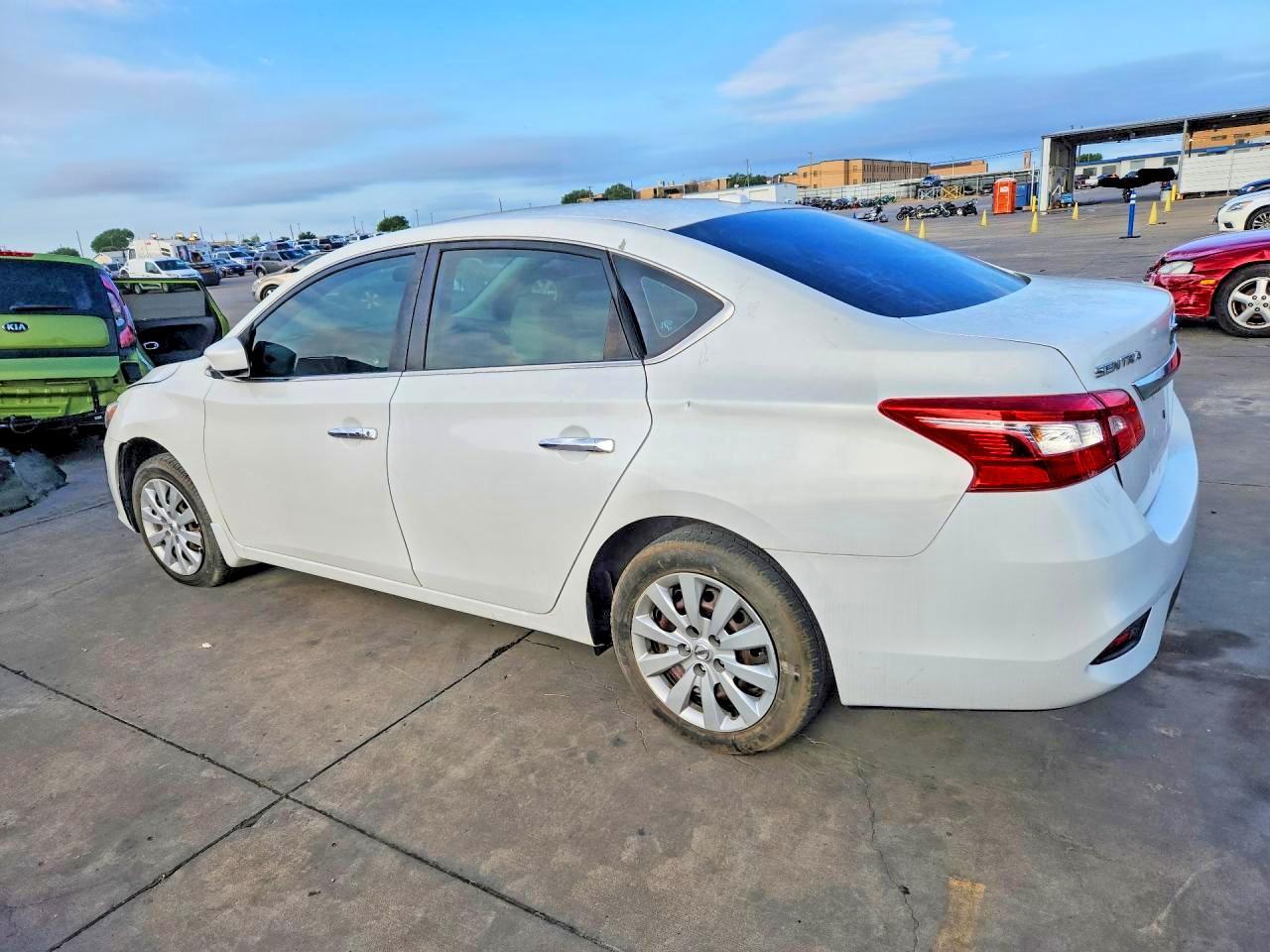 2016 NISSAN SENTRA