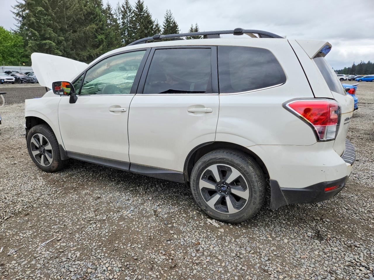 2018 SUBARU FORESTER