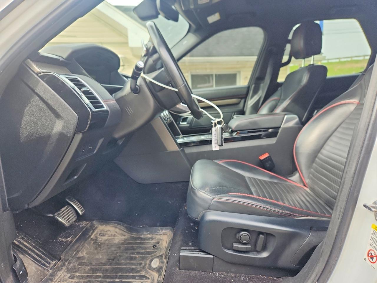 2018 LAND ROVER Discovery
