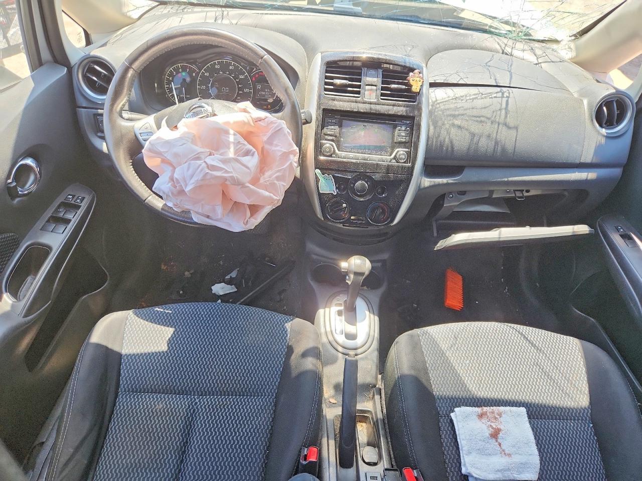 2016 NISSAN Versa Note