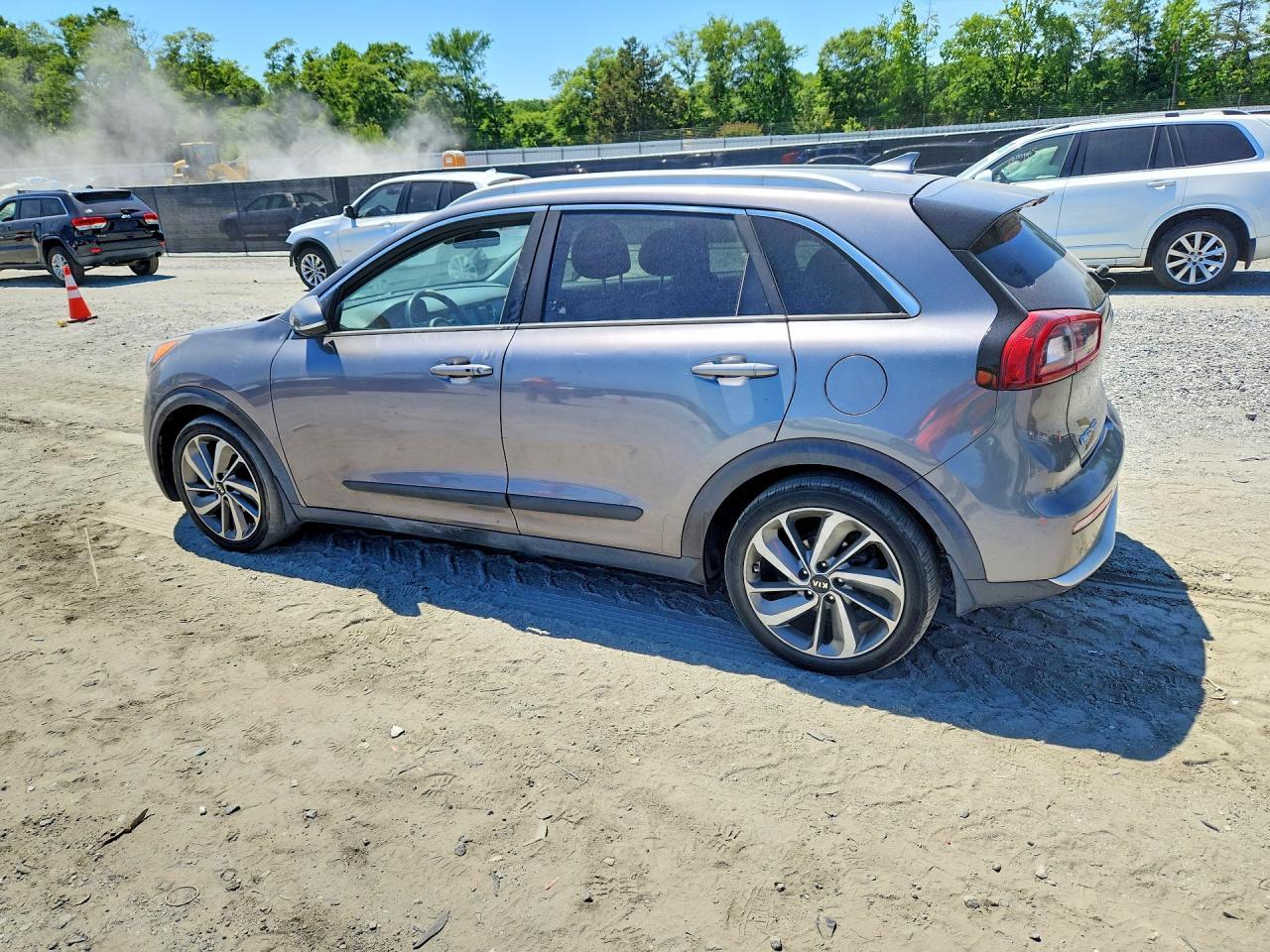 2017 KIA Niro