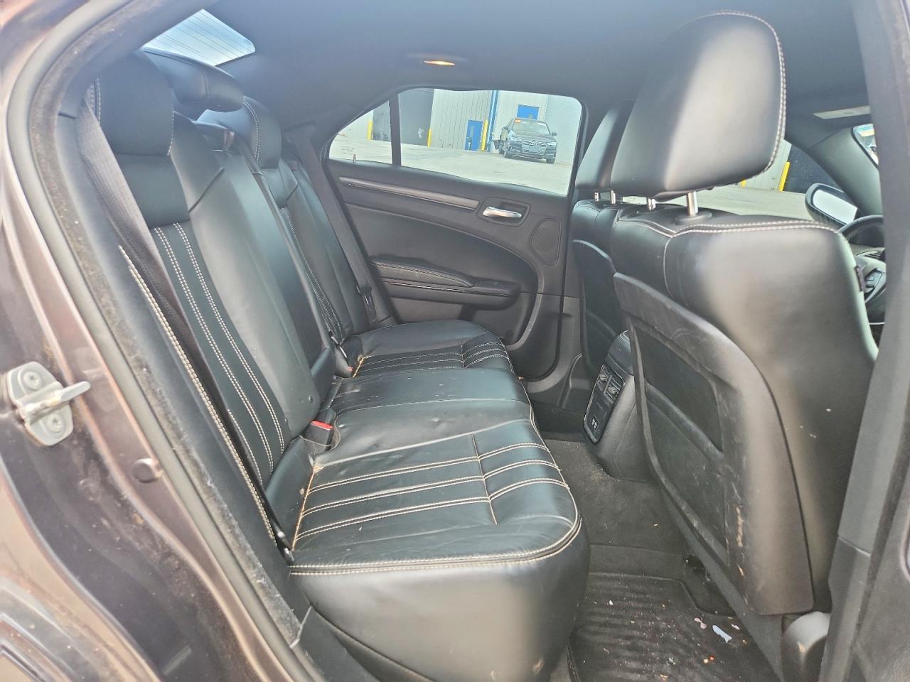 2016 CHRYSLER 300