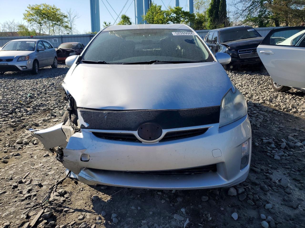 2011 TOYOTA PRIUS